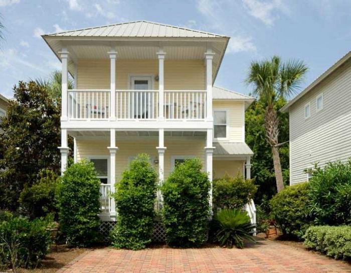 View of a beach house in Santa Rosa Beach